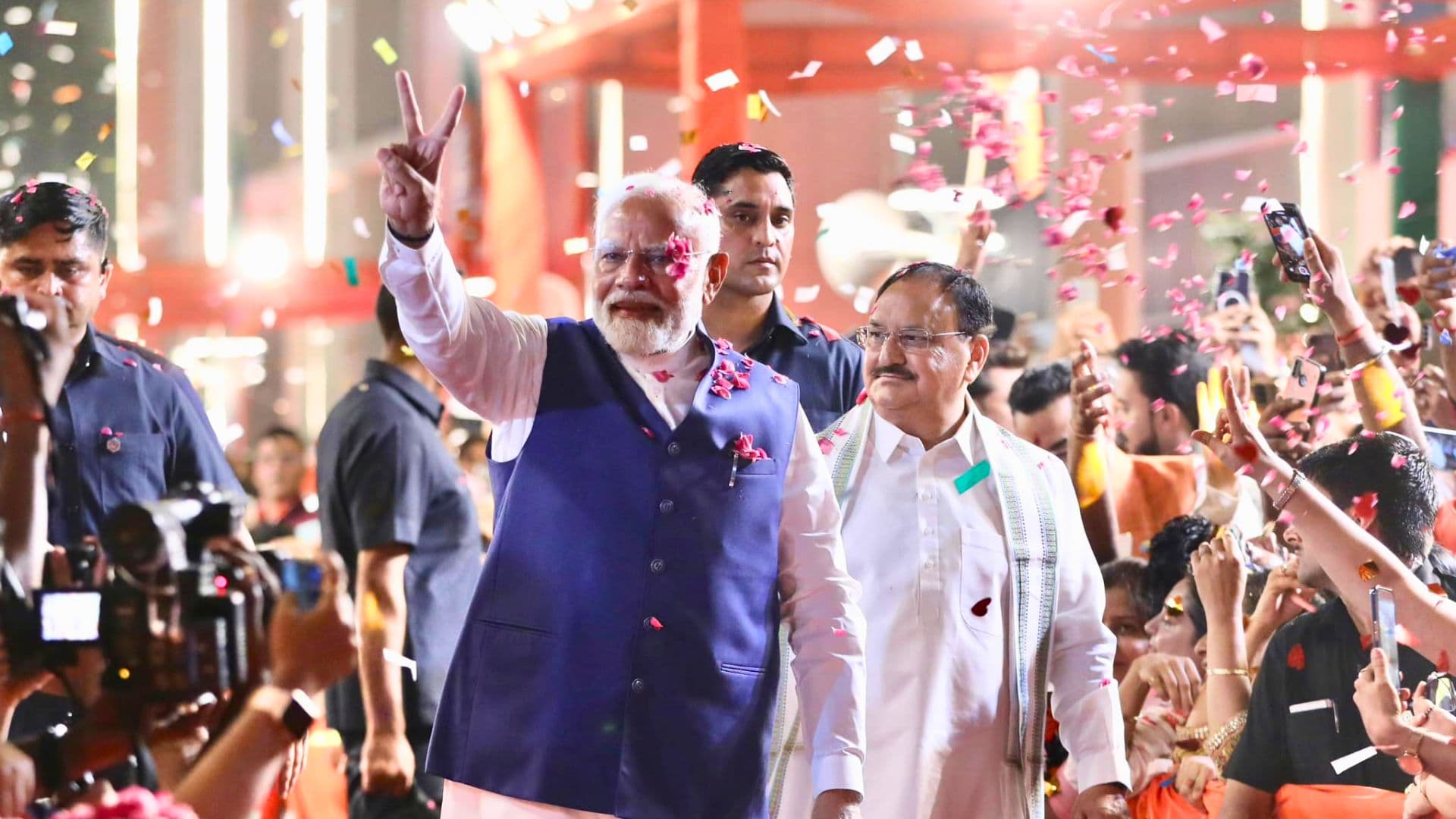 भारतको प्रधानमन्त्रीमा मोदी तेस्रो कार्यकालका लागि नियुक्त